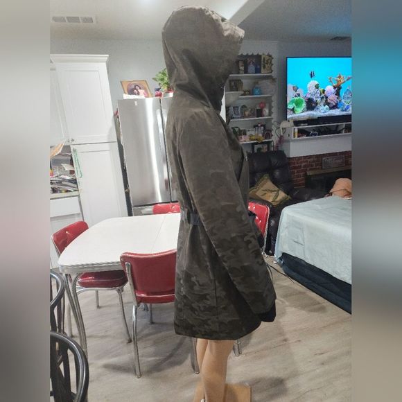 Michael Kors Camo 😻 Winter Coat Jacket Size M - Picture 8 of 12